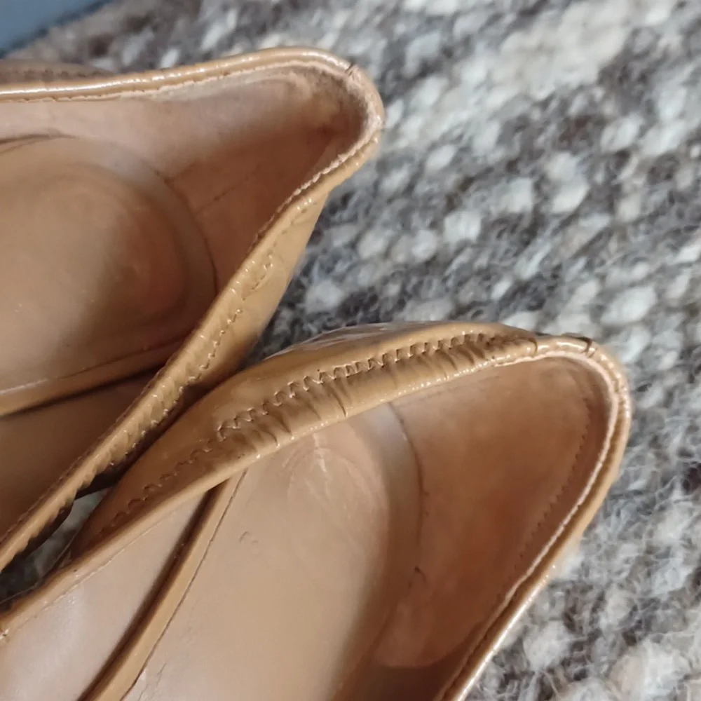 Tory Burch wedges